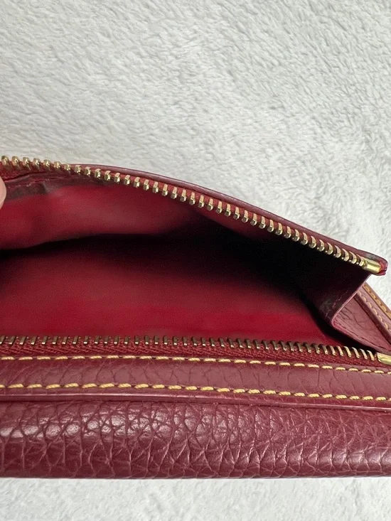 Dooney & Bourke Pebble Grain Continental Clutch Wallet - Picture 7 of 8